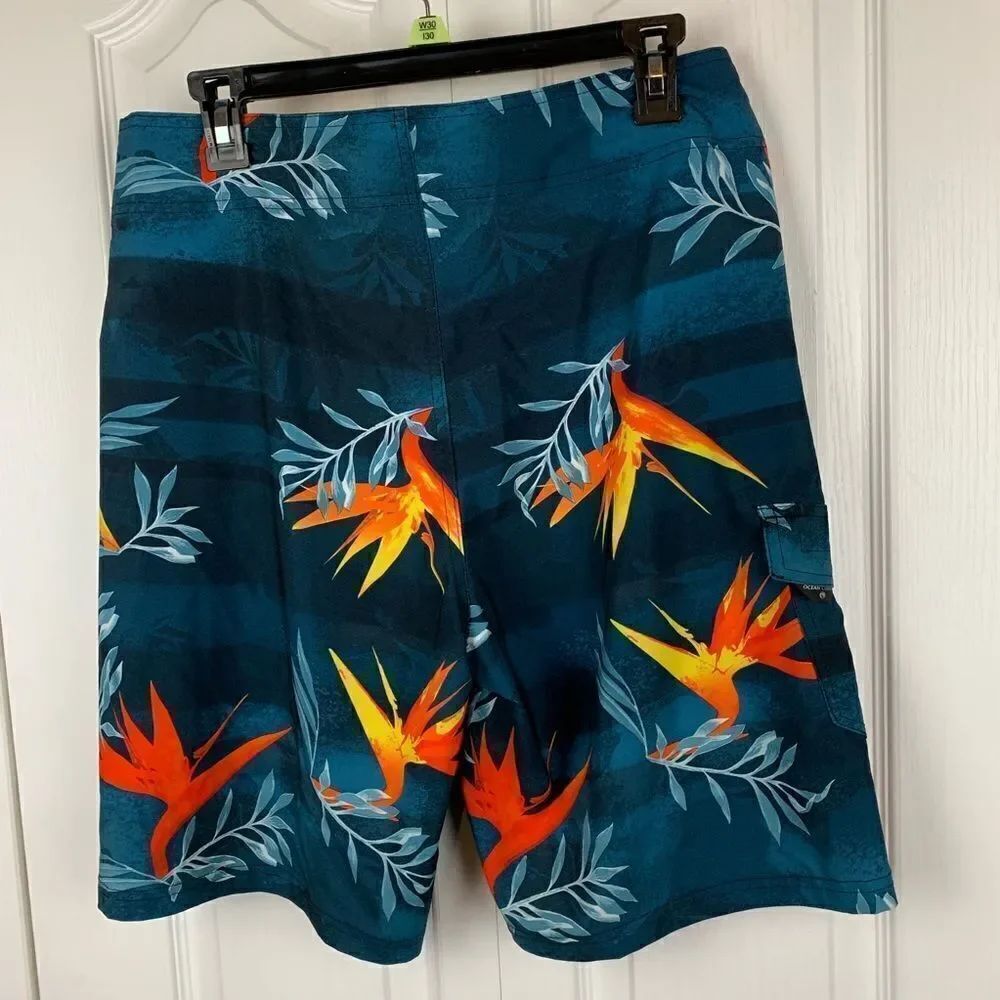 Ocean Current Board Shorts‎ - Picture 2 of 3
